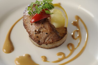 鮪ほほ肉のステーキ